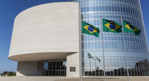 Edifício do TJDFT em Brasília, simbolizando condenação judicial de empresa de gaming por bloqueio de conta.