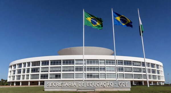 Palácio do Buriti em Brasília, representando suspensão de portaria sobre remuneração de professores no DF.