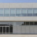 Agência da Caesb com portas fechadas e atendimento suspenso em Brasília