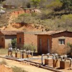 Conexões irregulares de água na Fercal com perdas da Caesb e GDF