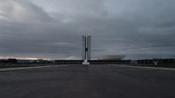 Vista do Plano Piloto de Brasília, arquitetura modernista e legado de Lucio Costa.