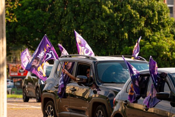 Manuela Andrade ganha apoio de taxistas com canal permanente de escuta na CLDF